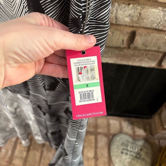 NWT Vince Camuto Black White graphic-stripe Sleeveless Shift Dress 8 - Picture 5 of 10